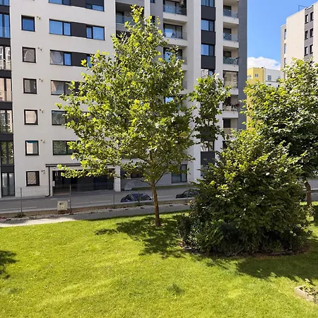 Bright 2br 2bath W Parking Near Coresi Mall Appartamento Braşov