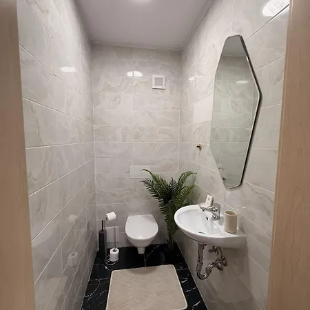 Appartamento Bright 2br 2bath W Parking Near Coresi Mall Braşov