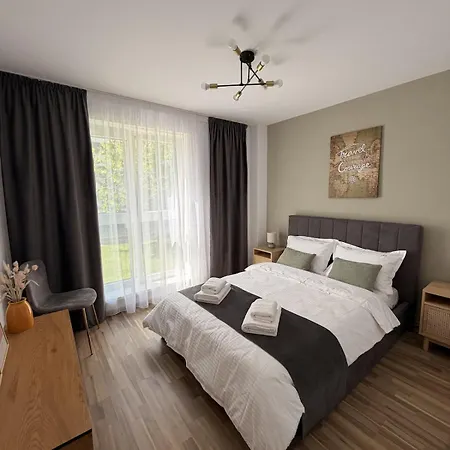 Bright 2br 2bath W Parking Near Coresi Mall *